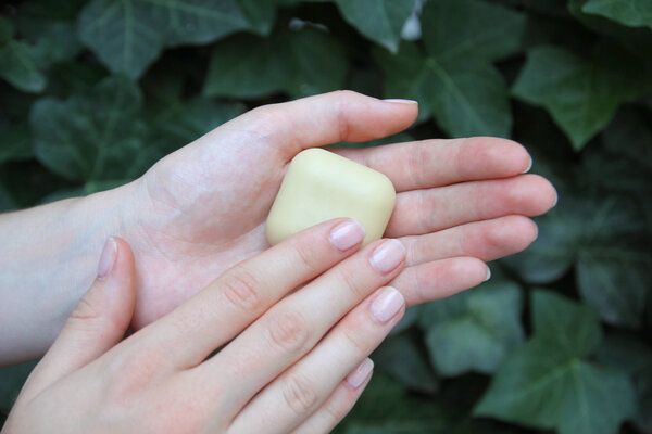 Hello Simple 2er-Set Feste Handcreme von Hello Simple