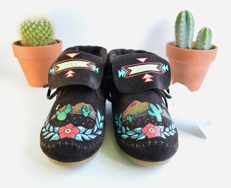 Hand Bemalt Toms/Frau Größe 7, 5 Kaktus Hand Bemalt Toms/Frau Größe 7, 5 Kaktus von HelloAndGoodbyeCraft