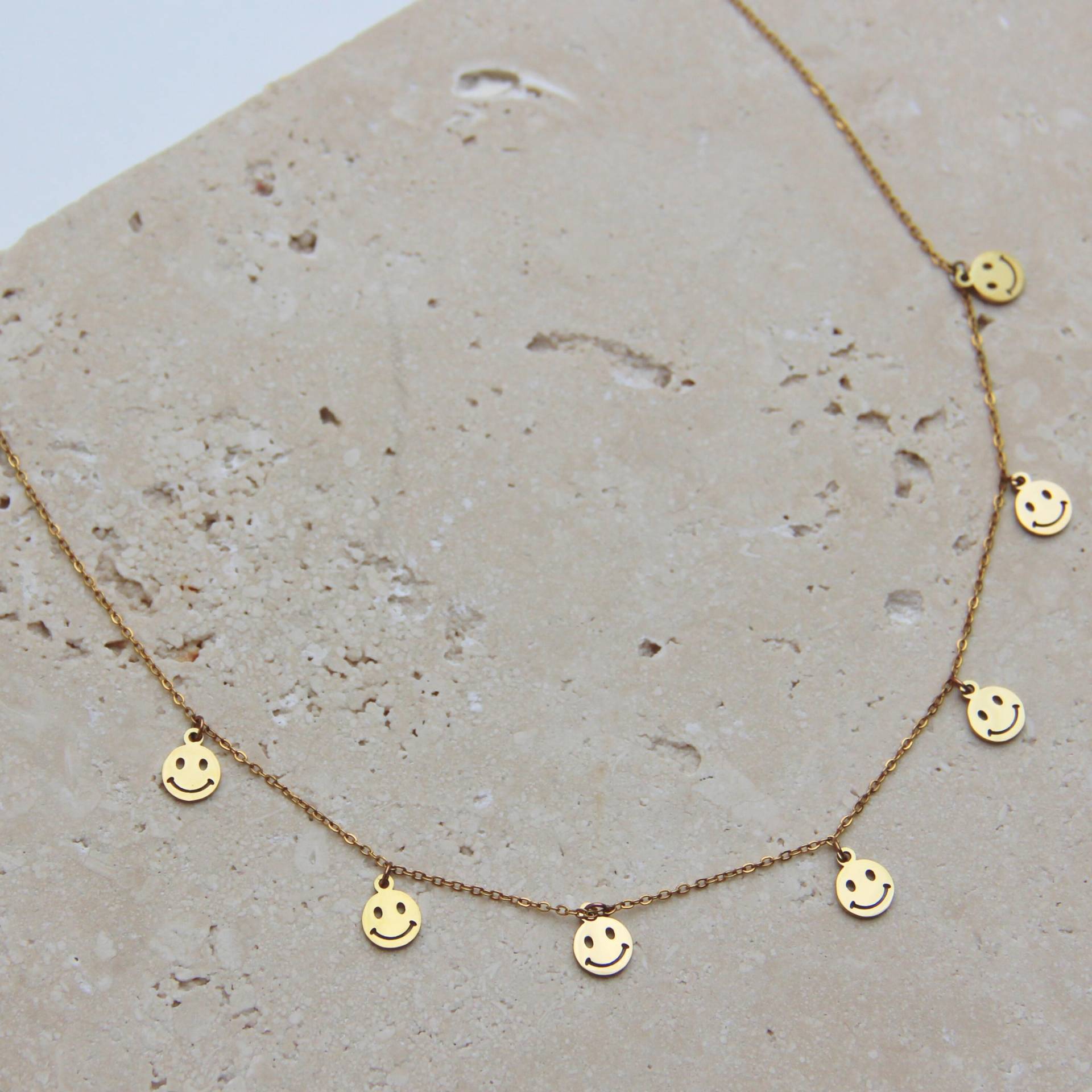 Halskette I Damen Kinder Smiley Anhänger Happy Vibes Edelstahl Waterproof Halskette I Damen Kinder Smiley Anhänger Happy Vibes Edelstahl Waterproof von HelloBabyAtelier