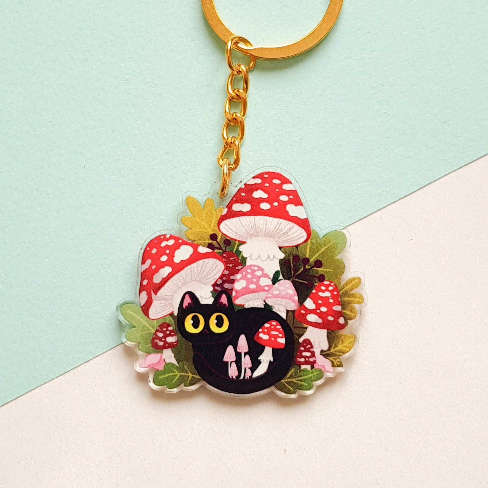 Pilz Katze Schlüsselanhänger - Charm Aus Transparentem Acryl Pilz Katze Schlüsselanhänger - Charm Aus Transparentem Acryl von HelloCloudyArt