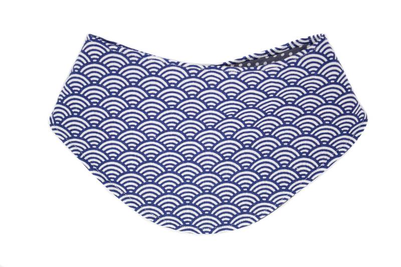 Schal Kind Oder Baby Gefüttert Zum Knöpfen Blau Wellen von HelloLittleHandmade