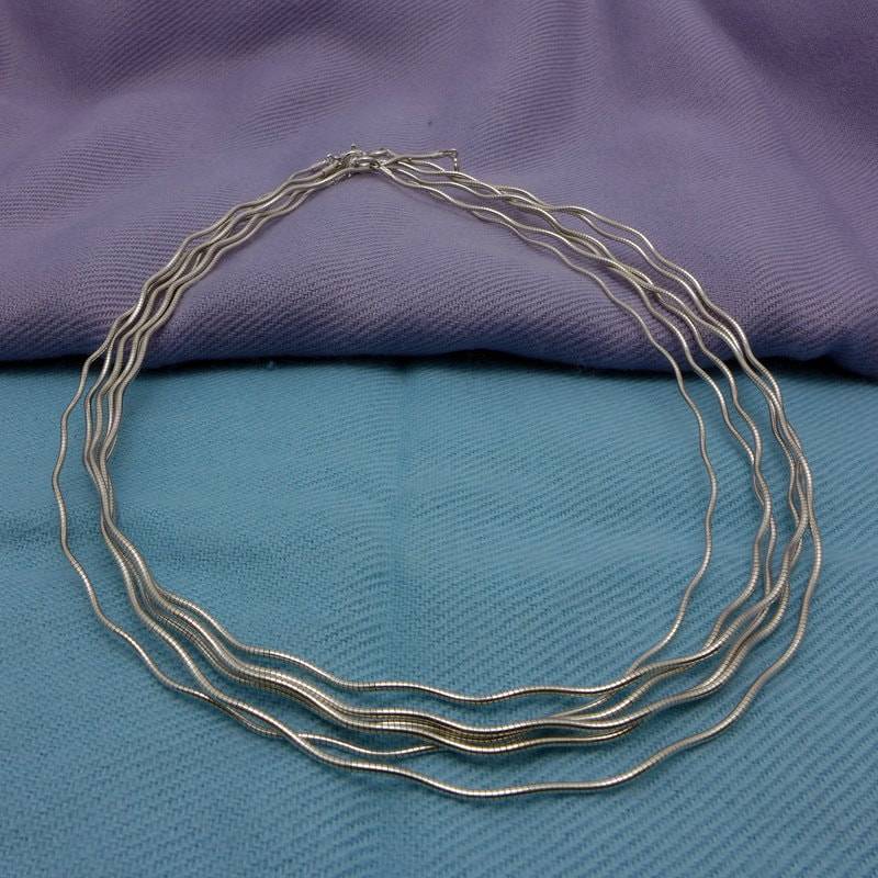 925 Sterling Silber, 1, 0 Mm, 1, 2 Mm Omega Wave Kettenhalskette Großhandelspreis 1Stk 925 Sterling Silber, 1, 0 Mm, 1, 2 Mm Omega Wave Kettenhalskette Großhandelspreis 1Stk von HelloMyJewelry