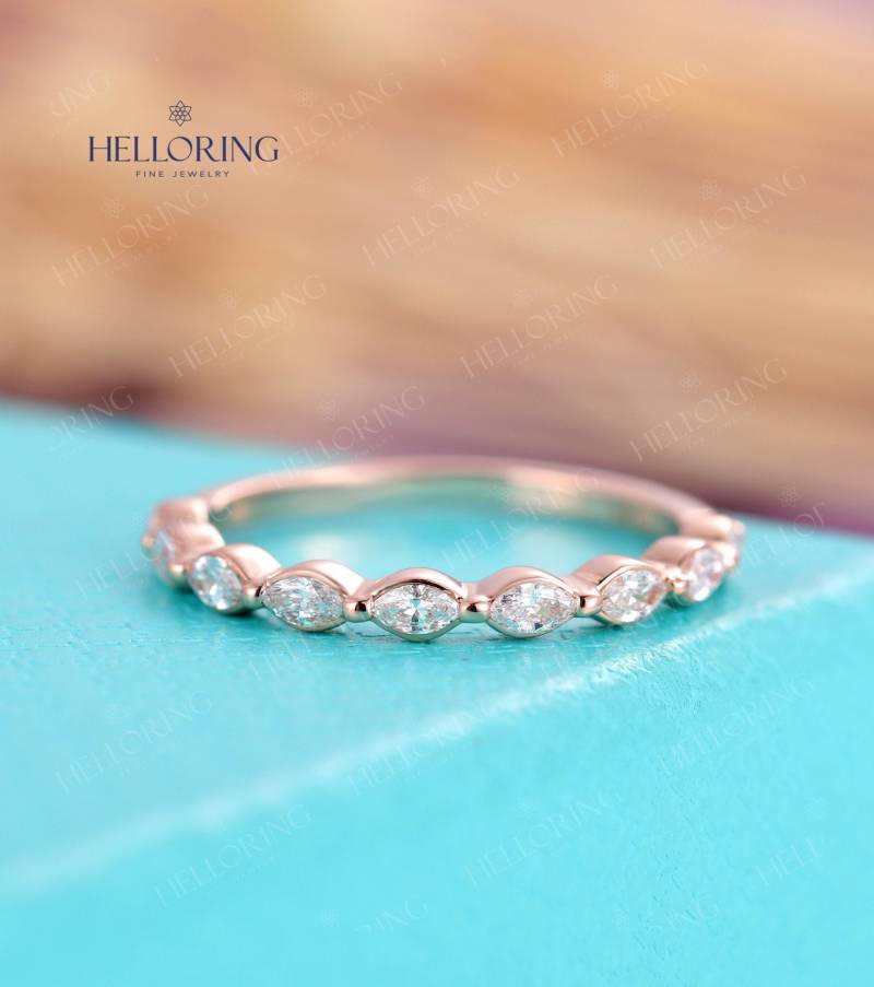 Diamant Moissanit Im Marquiseschliff Ehering Rose Gold Verlobungsring Neun Steine Passende Stacking Vintage Jubiläum Halb Ewigkeit Band von HelloRing