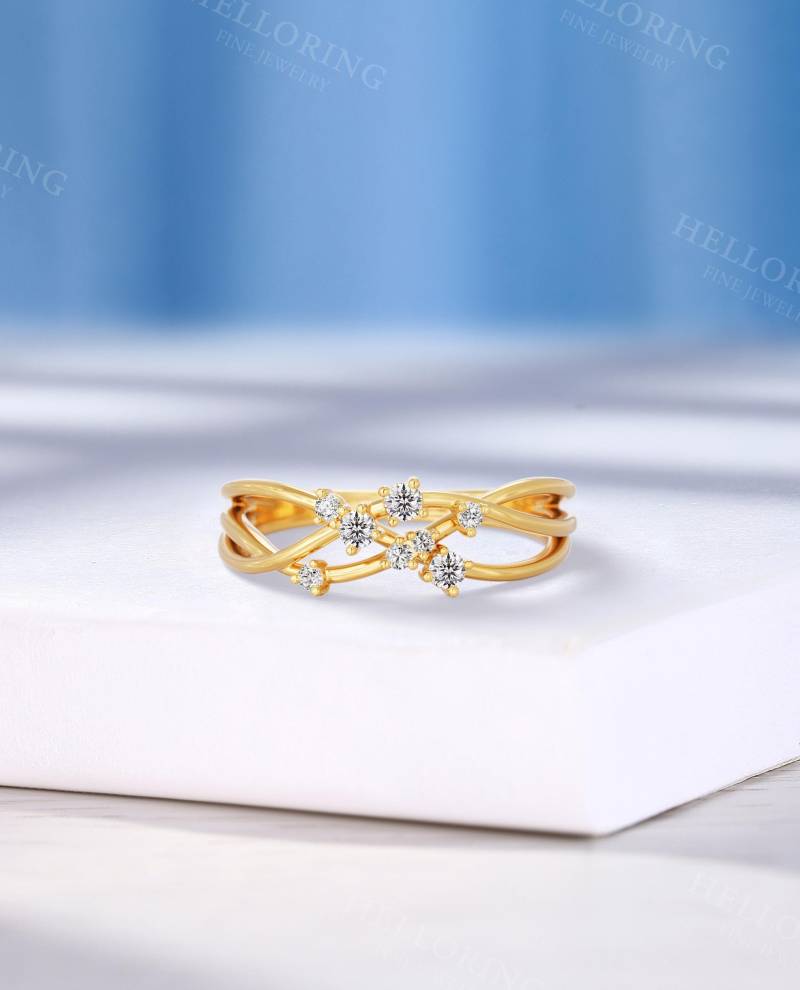 Natur Inspirierte Twining Zweige Hochzeitsband Mit Diamant, Einzigartiger Zweig-Cluster-Ring Aus Solidem Gold, Frauen-Brautring, Gedrehter Blumenring von HelloRing