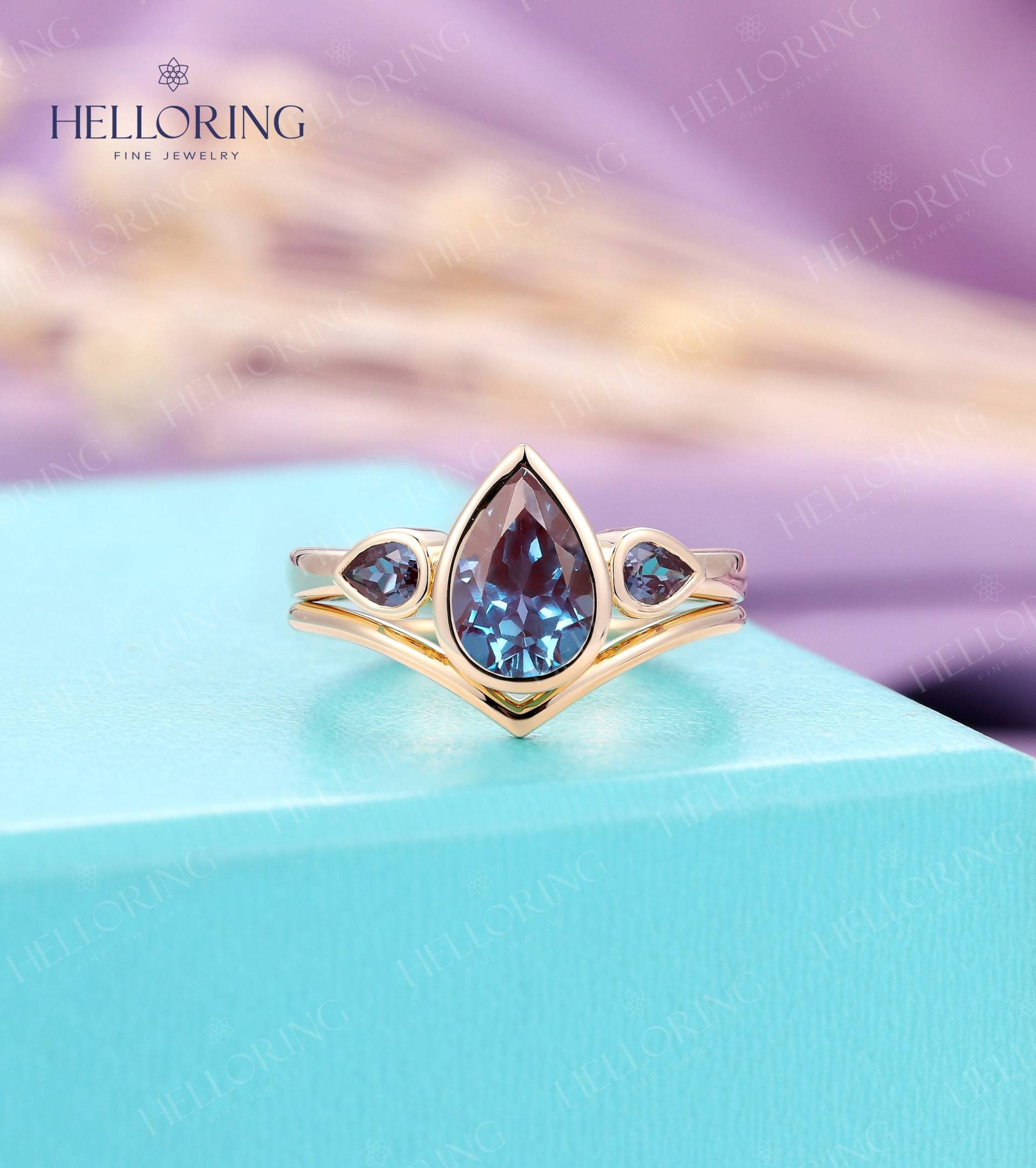 Einzigartige Birne Alexandrit Verlobungsring Set, Vintage Lünette Set Weißgold Ring, Einfache Schlichte Ehering, Benutzerdefinierte von HelloRing