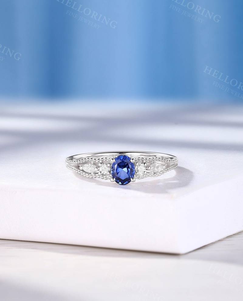 Vintage Oval Blau Saphir Verlobungsring Weißgold Frauen Einzigartige Milgrain Prong Gesetzt Marquise Diamant Ehering Versprechen Jahrestag Ring von HelloRing