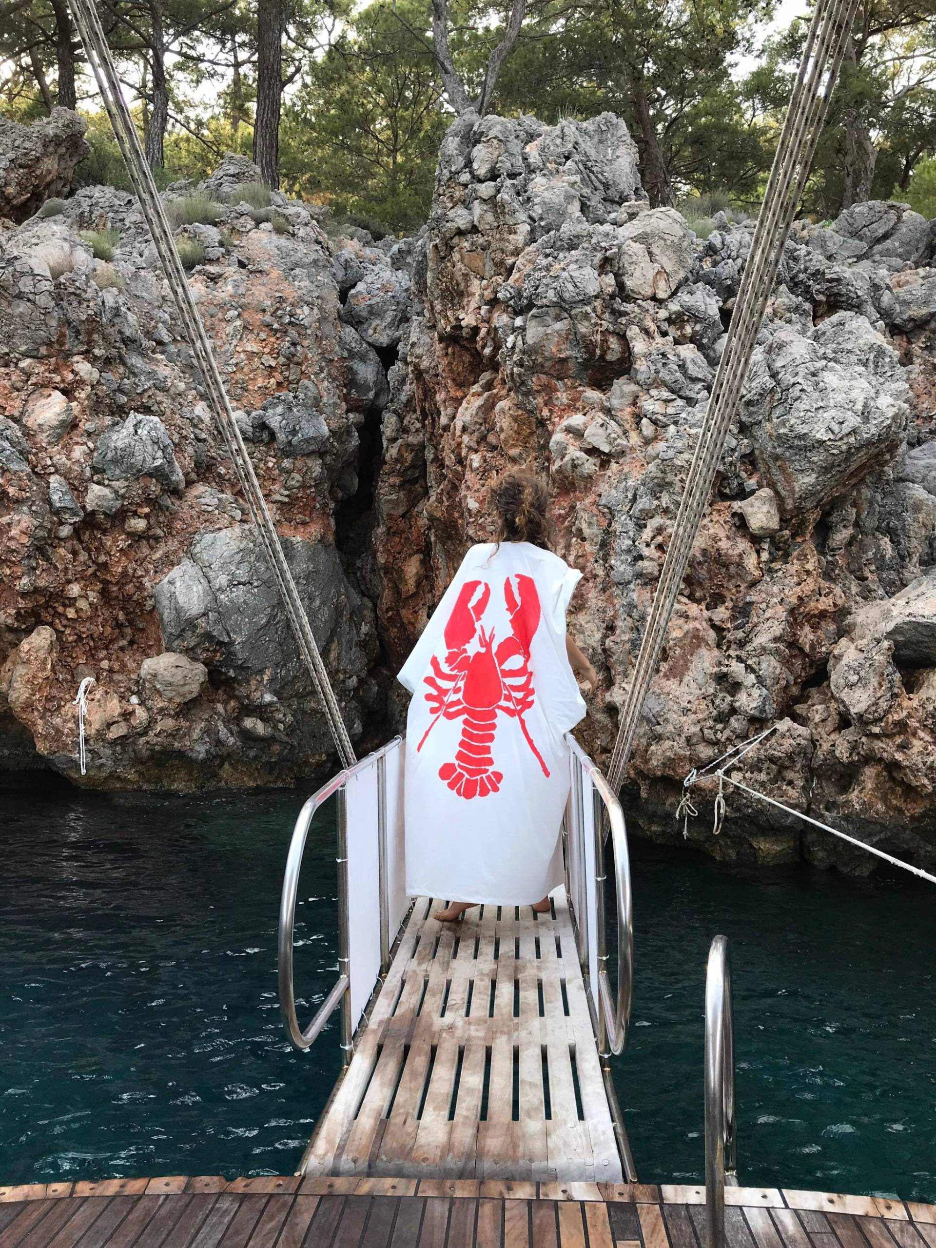 Bio Leinen Hummer Print Kimono Boho Strand Cover-Up von HelloStrangerClothes