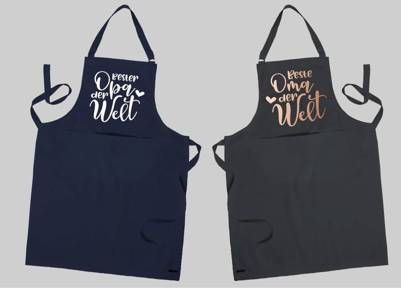 Geschenk Für Oma Oder Opa Schürze "Beste Der Welt" "Bester Farben Anthrazit Dunkelblau Geschenk Für Oma Oder Opa Schürze "Beste Der Welt" "Bester Farben Anthrazit Dunkelblau von Hellodesignmeshop
