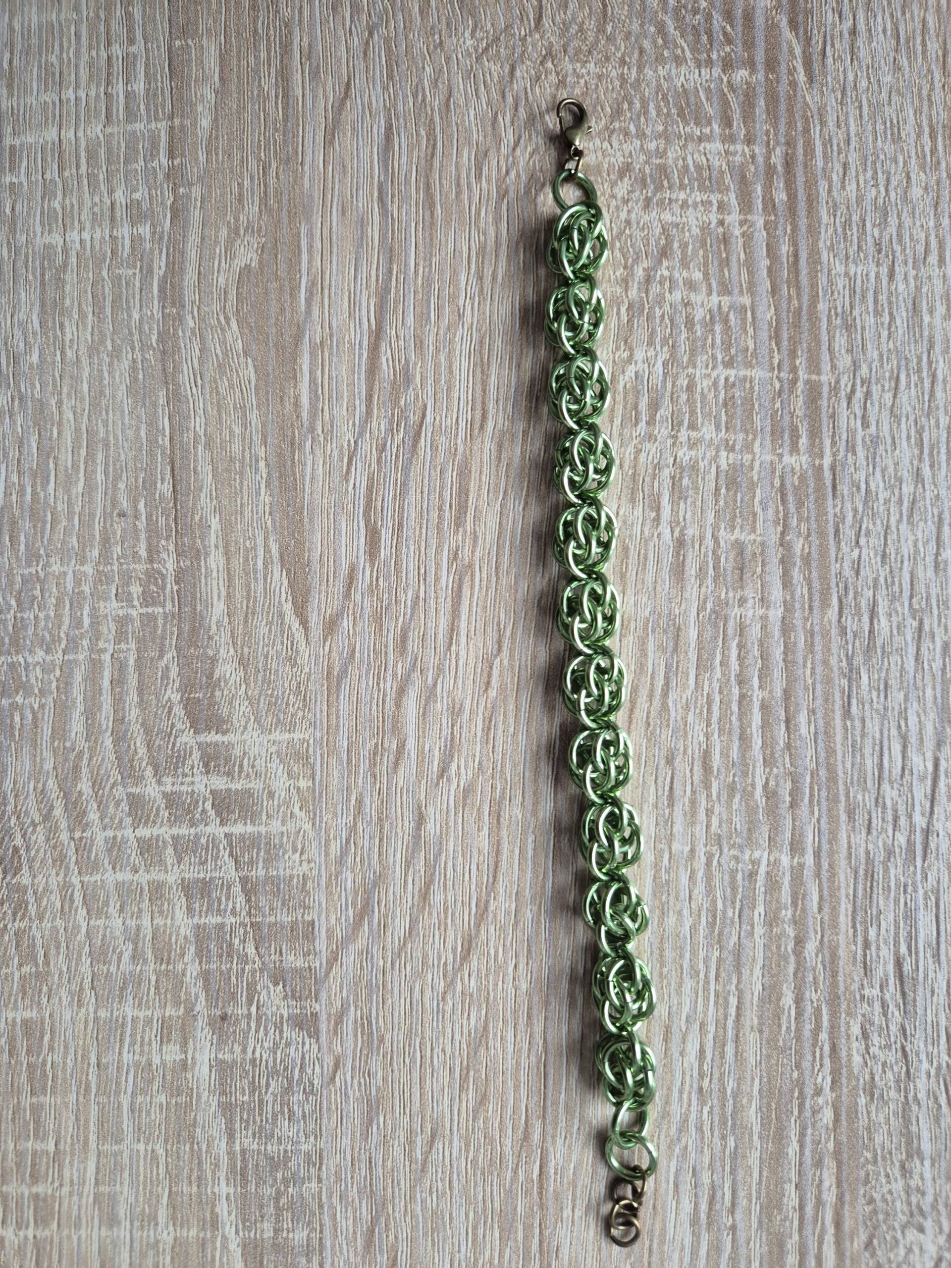 Armband Grün, Handgefertigt in Deutschland Mit Chain Maille Technik Armband Grün, Handgefertigt in Deutschland Mit Chain Maille Technik von HelveteMaille