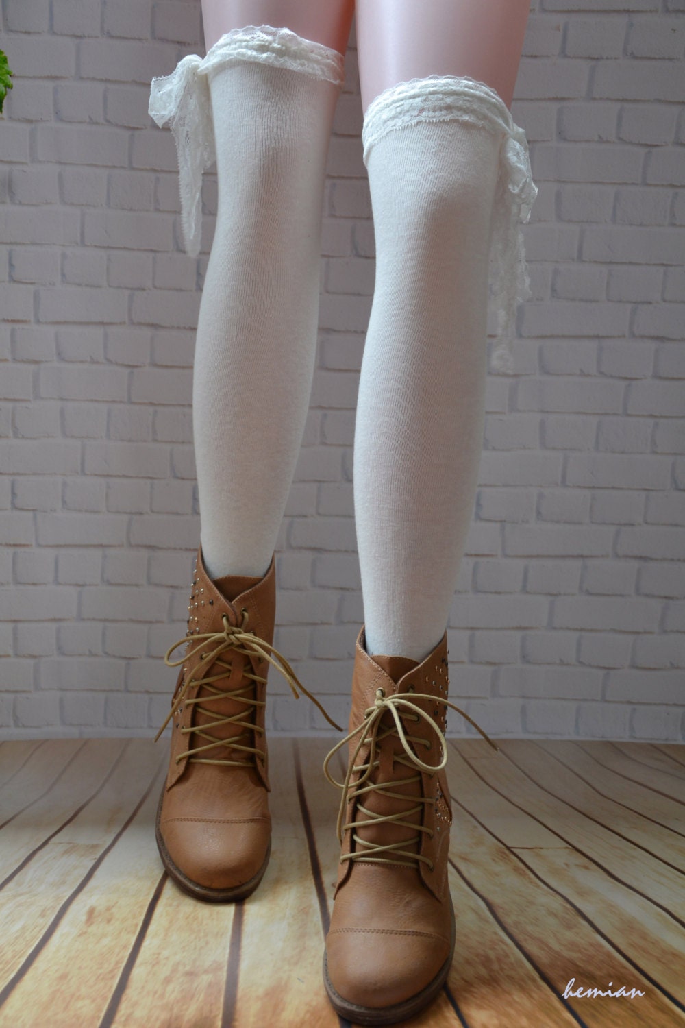 Weiße Spitze Kniehohe Baumwolle Stiefel Socken von Hemiao