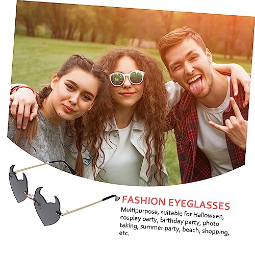Hemobllo Herzförmige Randlose Sonnenbrille Damen Herren Partybrille Unregelmäßiges Design Vielseitig Sommerurlaub Strand Accessoire von Hemobllo