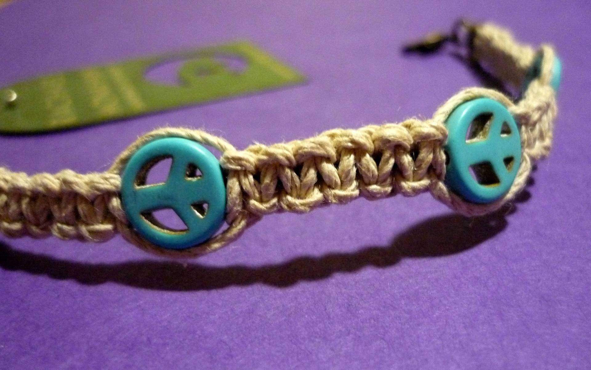 Peace-Zeichen-Armband Peace-Zeichen-Armband von HempCraftsbyRachael