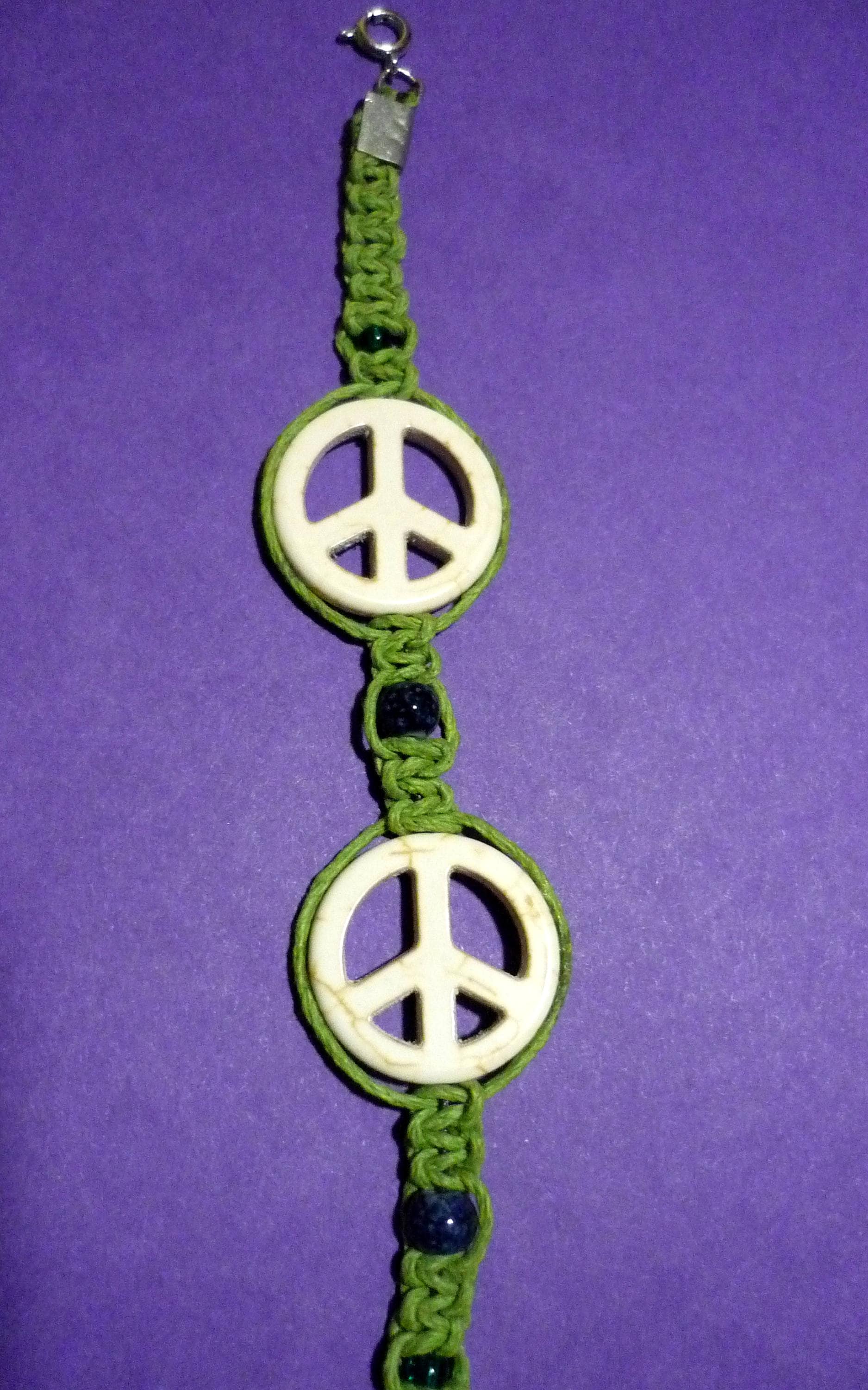 Peace-Zeichen-Armband Peace-Zeichen-Armband von HempCraftsbyRachael