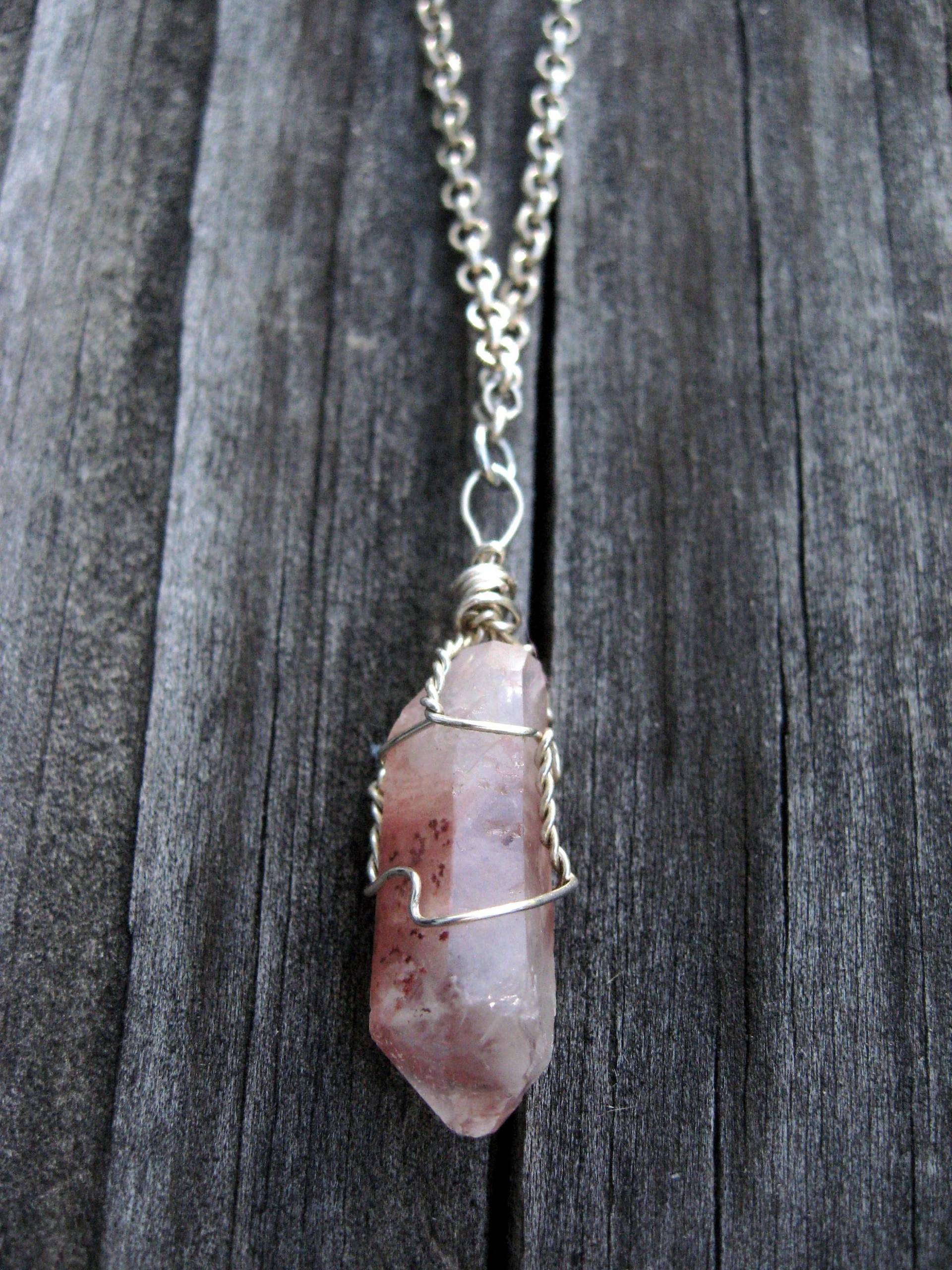 Protector-Quarz-Halskette Protector-Quarz-Halskette von HempCraftsbyRachael