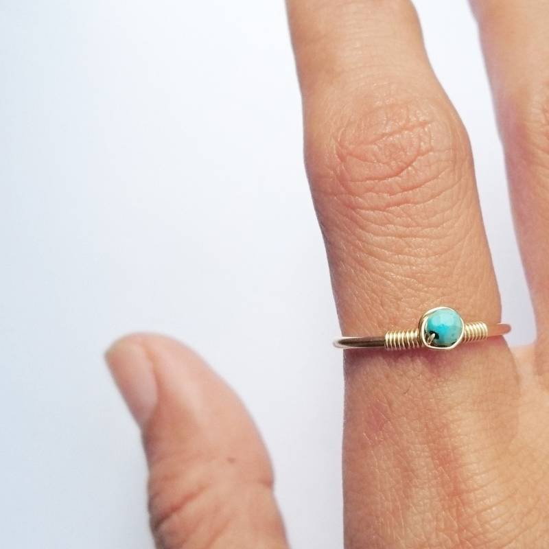 Türkis Und Gold Ring, Winzige Ring/Dünne Gefüllte Goldring Draht Gewickelt Himmel Freundschaft Ringe von Henju