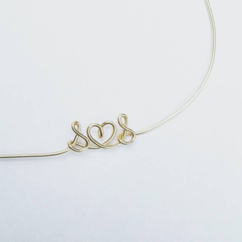 Zierliche Initialen Und Herz Armreif, Gold Liebe Armbänder, Kleine Armband von Henju