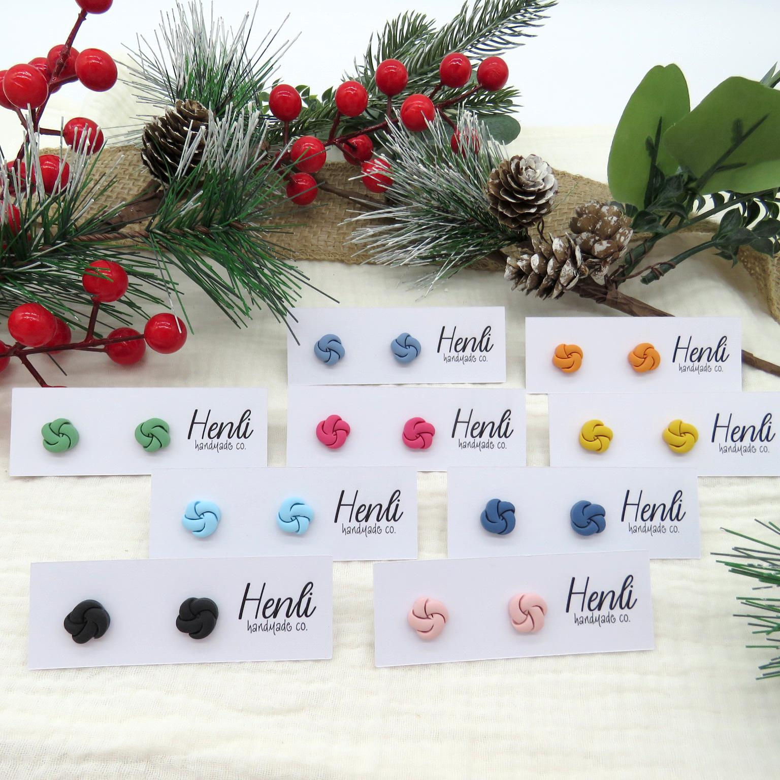 Handgemachte Geknotete Ohrstecker Aus Polymer Clay 24K Vergoldet von HenliHandmadeCo