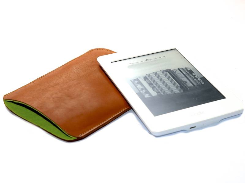 Ledertasche Hellbraun Für Ereader - Filzfarbe Nach Wunsch Ledertasche Hellbraun Für Ereader - Filzfarbe Nach Wunsch von HenrietteClaire