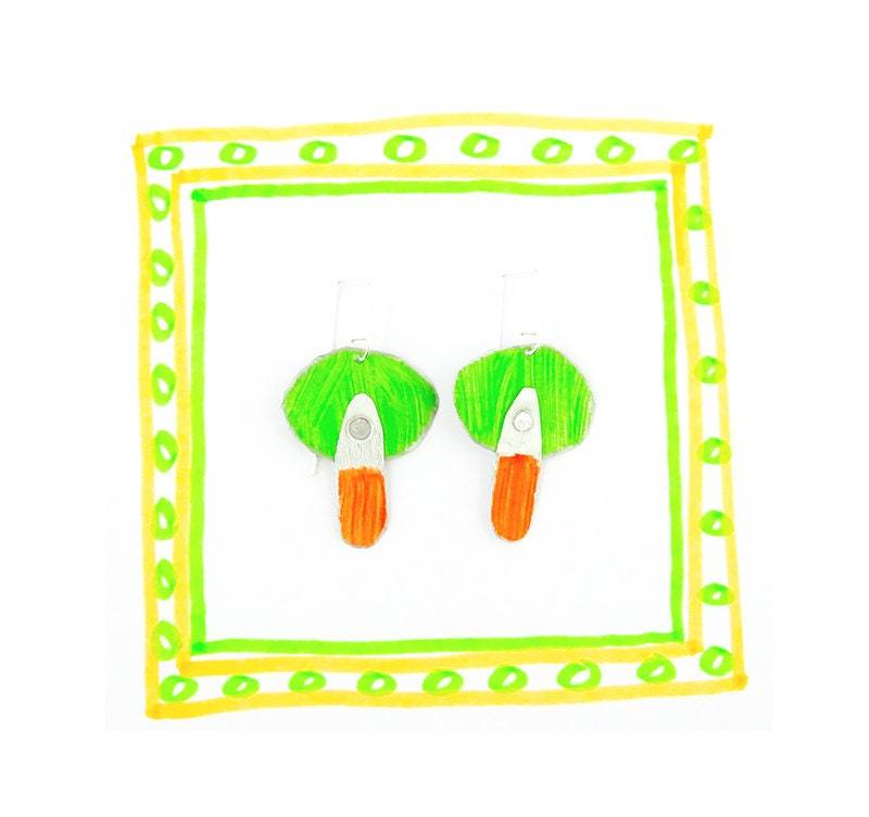 Neongrün Und Orange Vernietete Ovale Aus Leichtem Aluminium Neongrün Und Orange Vernietete Ovale Aus Leichtem Aluminium von HenrietteWhite