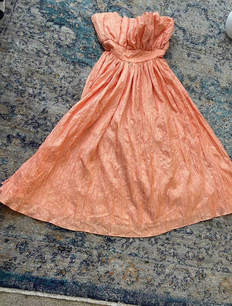 Vintage Alyce Designs Pfirsich Strapless Crinkle Größe 14 Moderne Medium von HenryBurgess