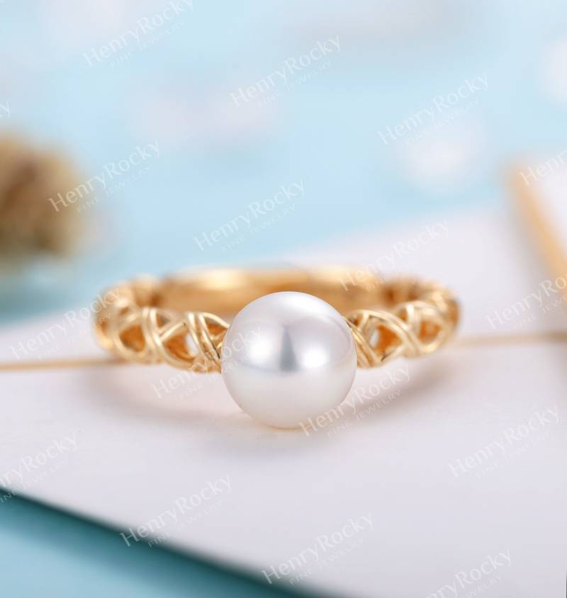 Art Deco Akoya Perle Verlobungsring Gelbgold Frauen Einzigartige Vintage Verdreht Braut Antik Solitär Ehering Versprechen Jahrestag Ring von HenryRocky