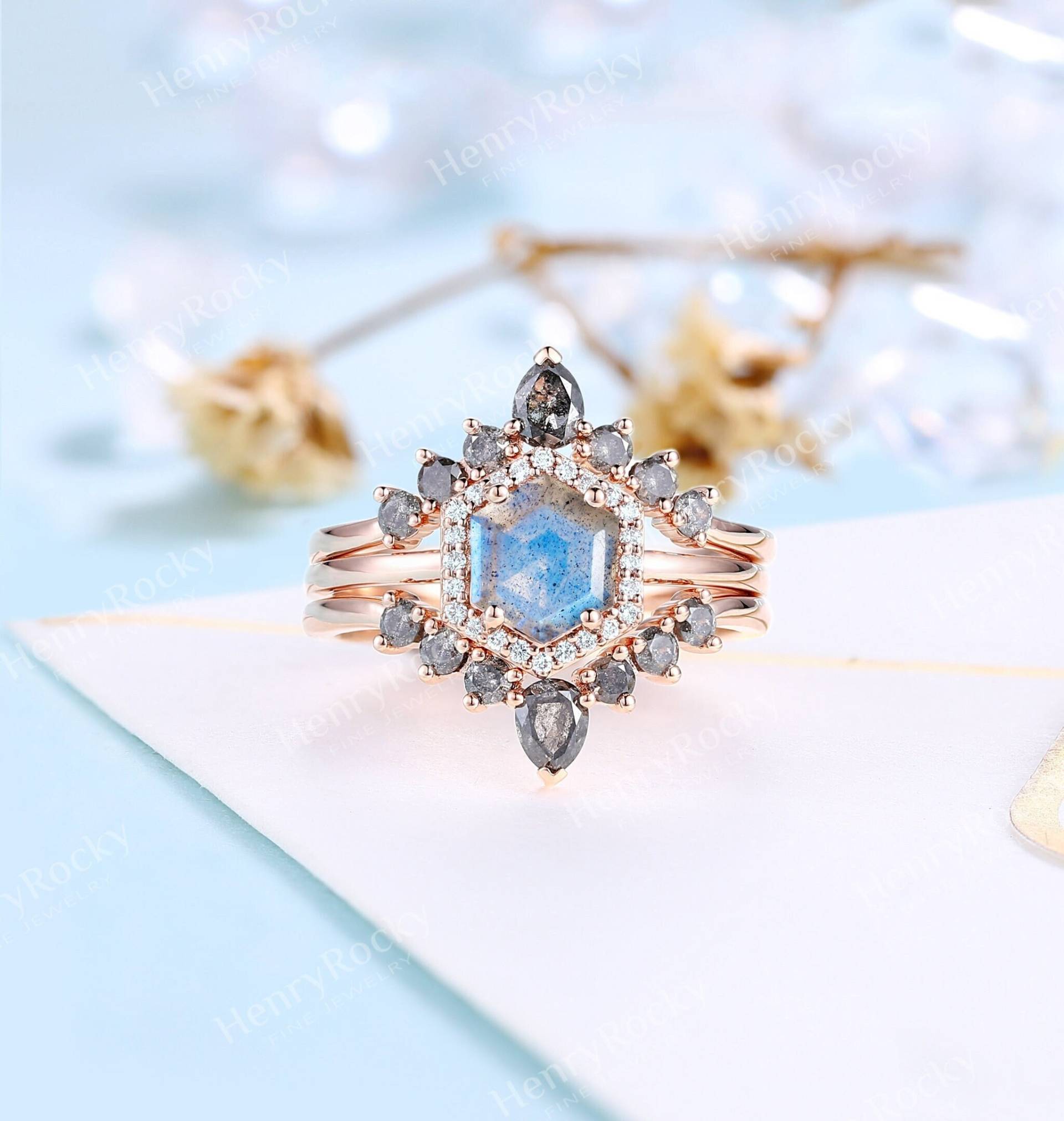 Labradorit Verlobungsring Set Vintage Rose Gold Hexagon Cut Salz Und Pfeffer Diamant Ring Moissanite Halo Braut Jubiläumsring von HenryRocky