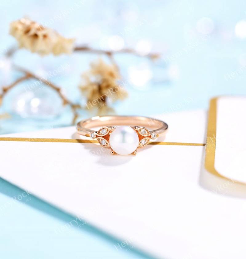 Vintage Akoya Perle Verlobungsring Rosegold Ring Frauen | Art Deco Ehering Diamantring Brautring Besonders Schmuck Von Merrilldesign von HenryRocky