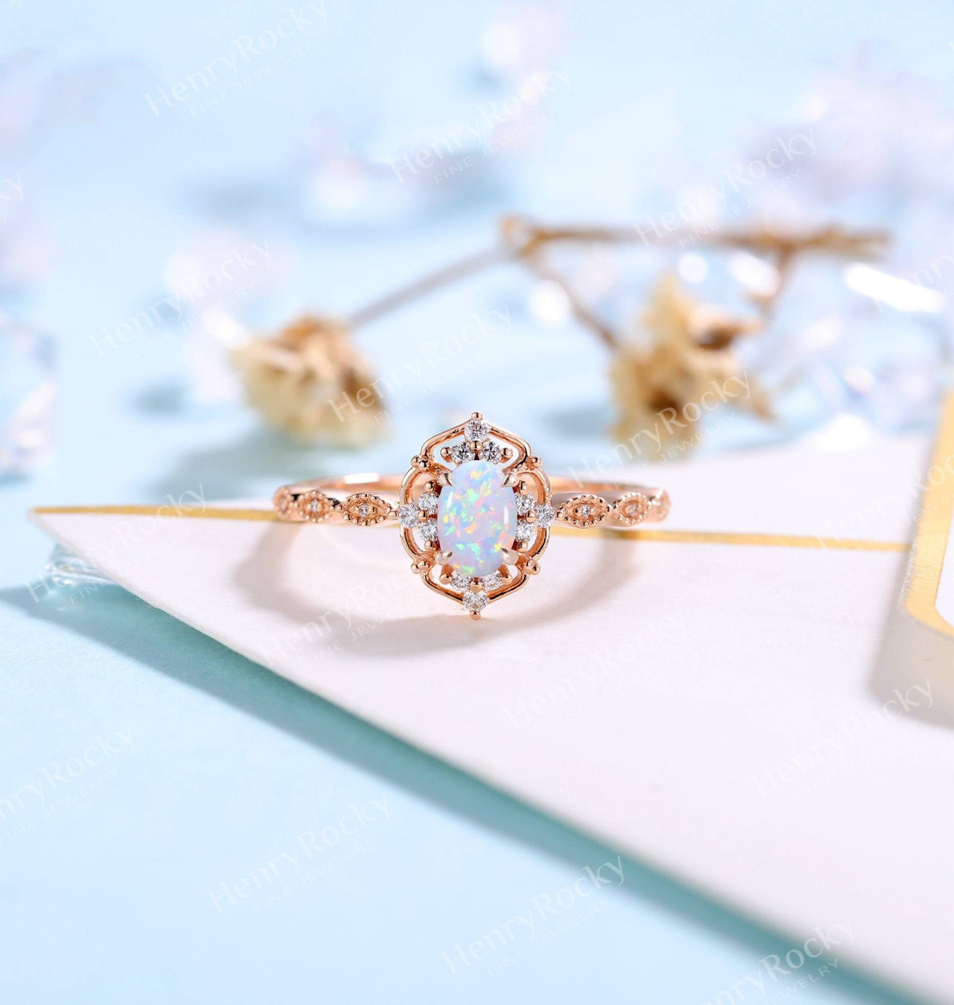 Vintage Labrador Opal Verlobungsring Rose Gold Ehering Moissanite/Diamant Oval Geschnitten Braut Art Deco Ring Milgrain Jahrestag Versprechen Ring von HenryRocky