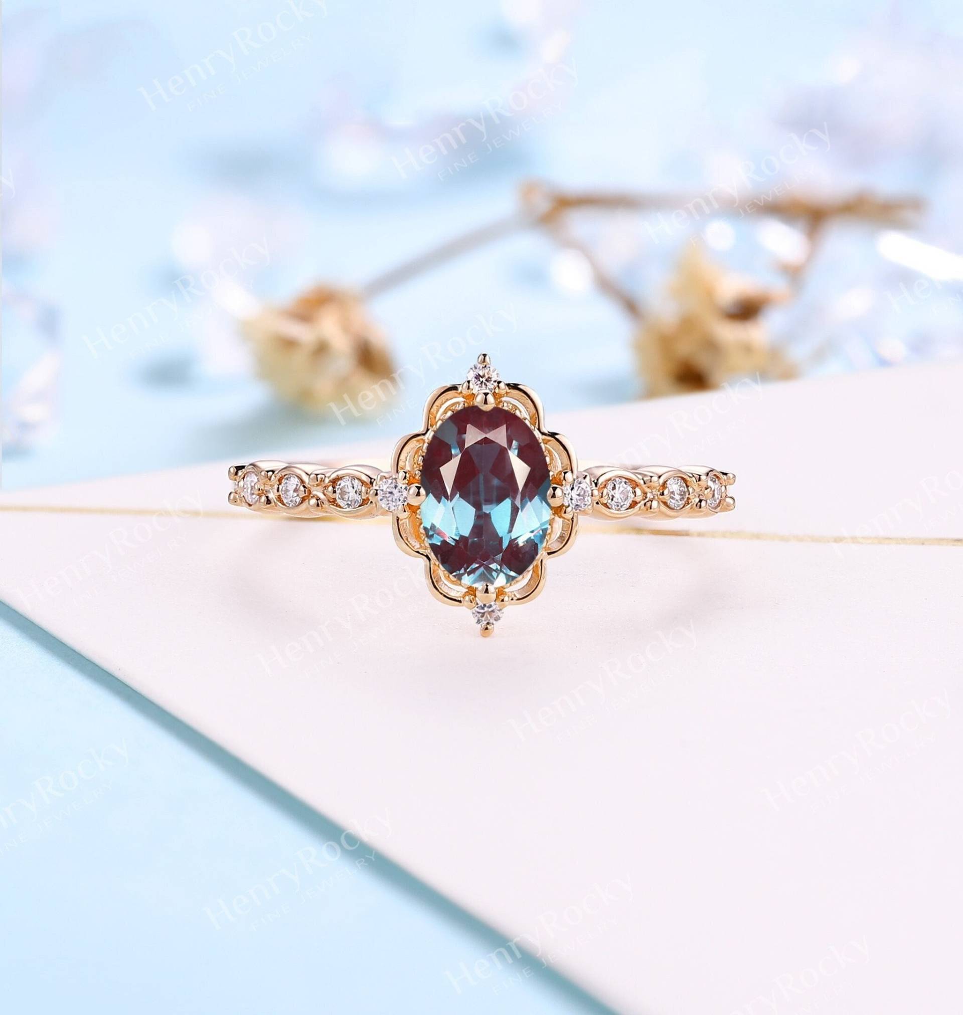Vintage Ovalschliff Alexandrit Verlobungsring Floral Moissanite Diamant Ring Heiligenschein Art Deco Roségold Versprechen Jubiläum Ring von HenryRocky