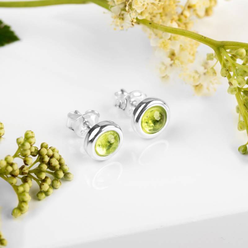 Natürliche Peridot Und Sterling Silber Ohrstecker, Ohrringe, Schmuck, Minimale Boho August Birthstone Geschenk Natürliche Peridot Und Sterling Silber Ohrstecker, Ohrringe, Schmuck, Minimale Boho August Birthstone Geschenk von HenrykaJewellery