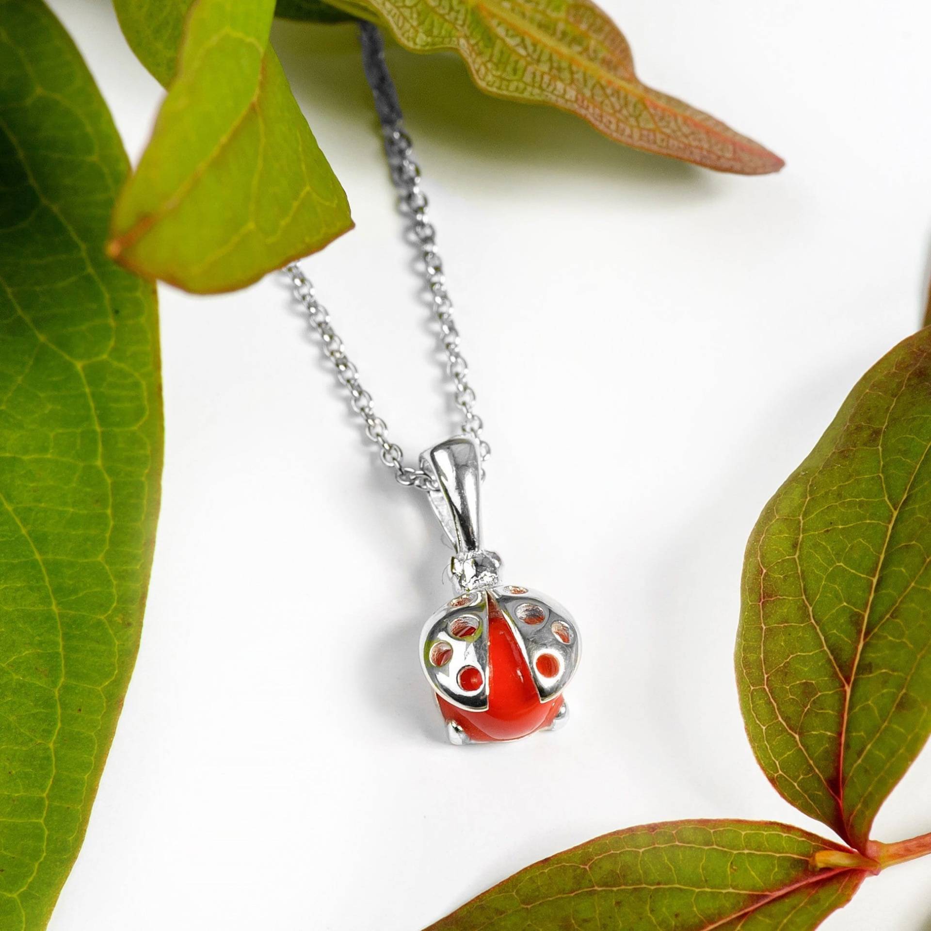 sterling Silber Marienkäfer Halskette Rote Koralle Viel Glück Schmuck sterling Silber Marienkäfer Halskette Rote Koralle Viel Glück Schmuck von HenrykaJewellery