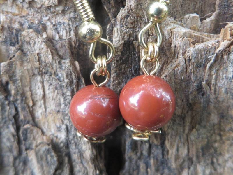 Zarte Rote Jaspis Ohrringe Von Herartofstone Auf Etsy Zarte Rote Jaspis Ohrringe Von Herartofstone Auf Etsy von HerARTofStone