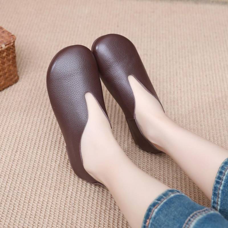 Handgefertigte Weiche Braune Frauen Schuhe, Oxford Flache Retro Lederschuhe, Slip Ons von HerHis