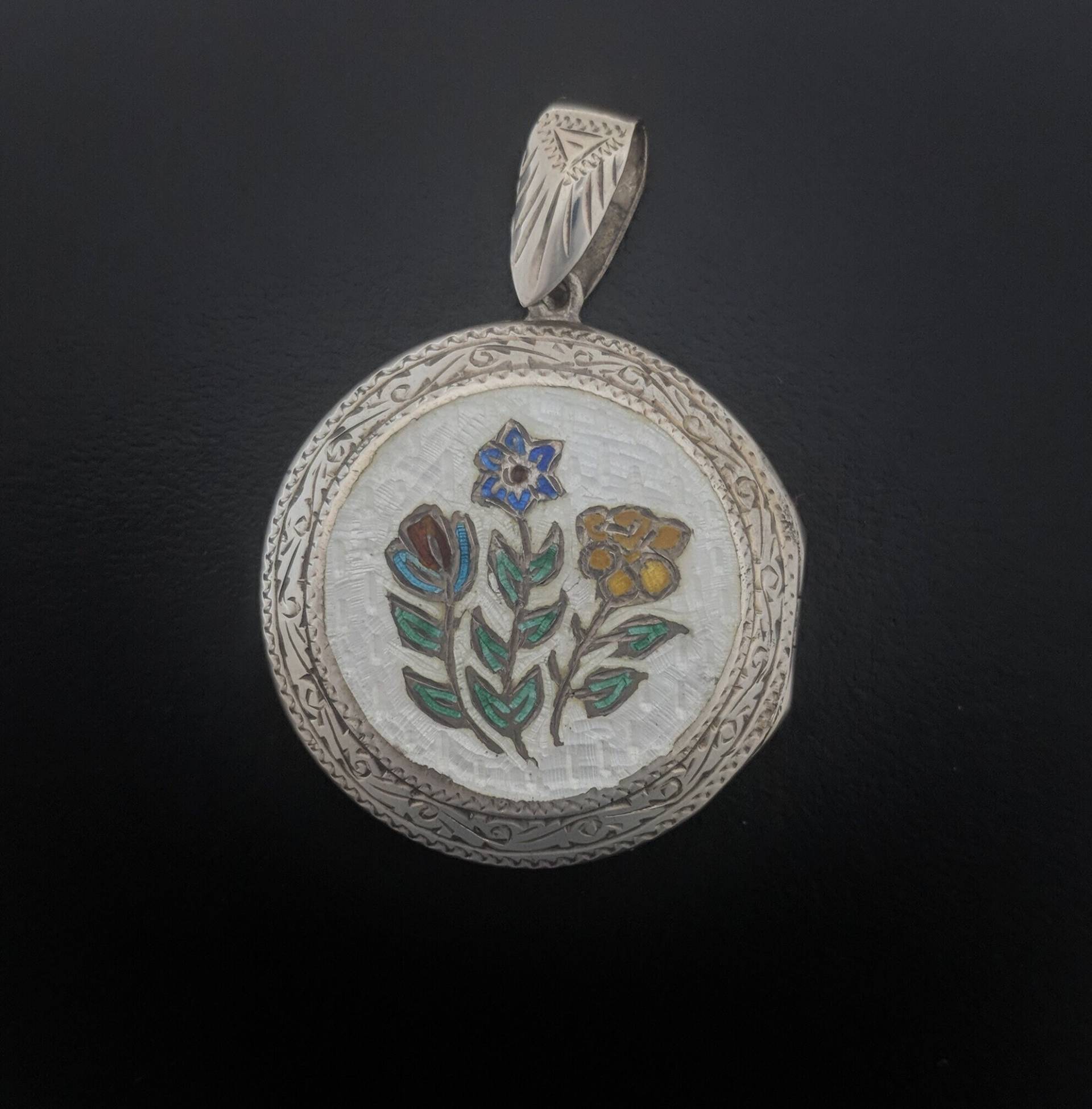 Silber Medaillon Silber Medaillon von HeraFineJewellery