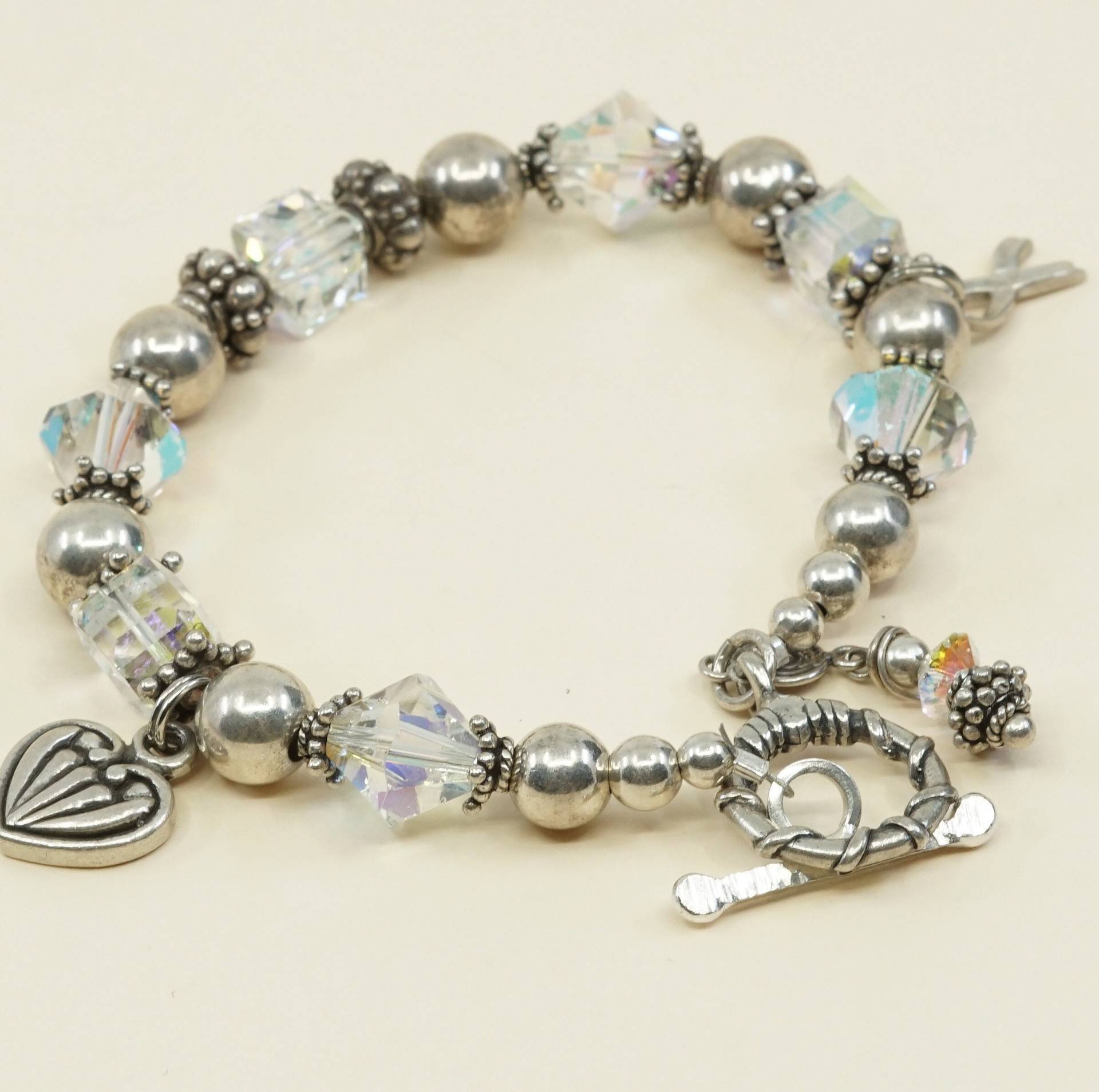 7", Vintage | 030276 Sterling Silber Handgemachtes Armband, Massive 925 Perlen Mit Swarovski Kristall Perlen Und Herz Charm Graviert "Courag von HerasJewel