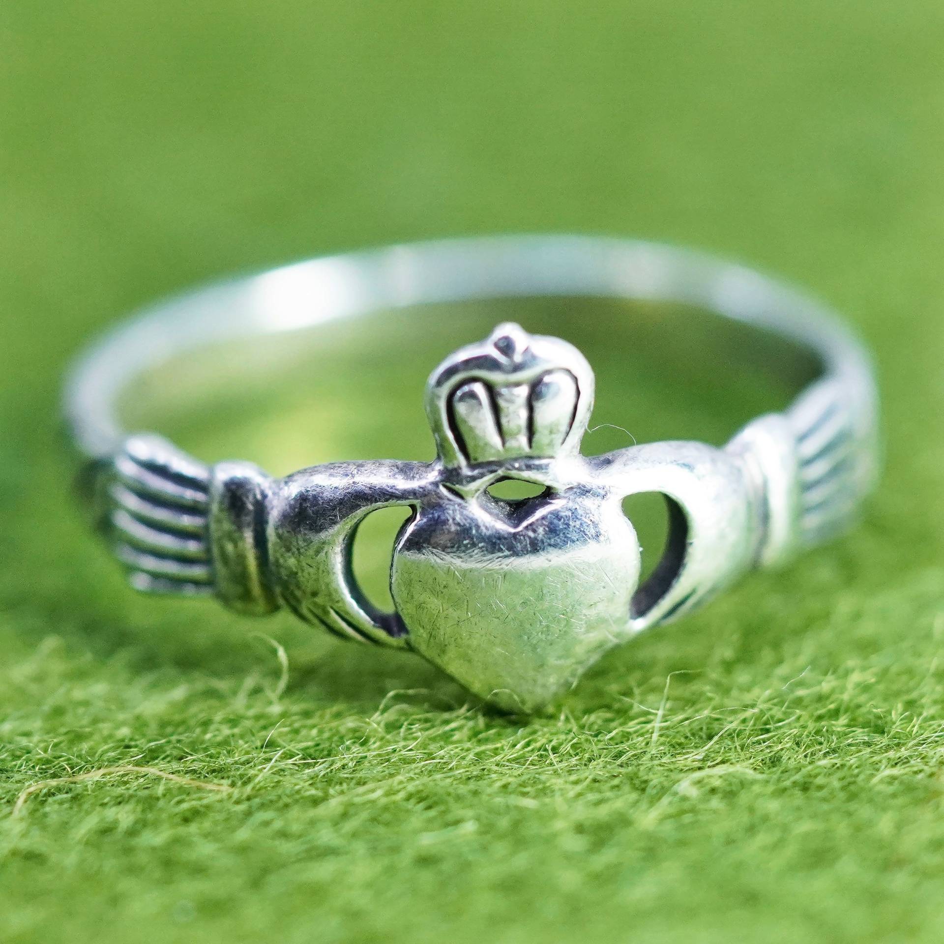 Größe 8, Vintage Sterling Silber Claddagh Ring, Haltend Herz 925 Band, Silber Geprüft von HerasJewel