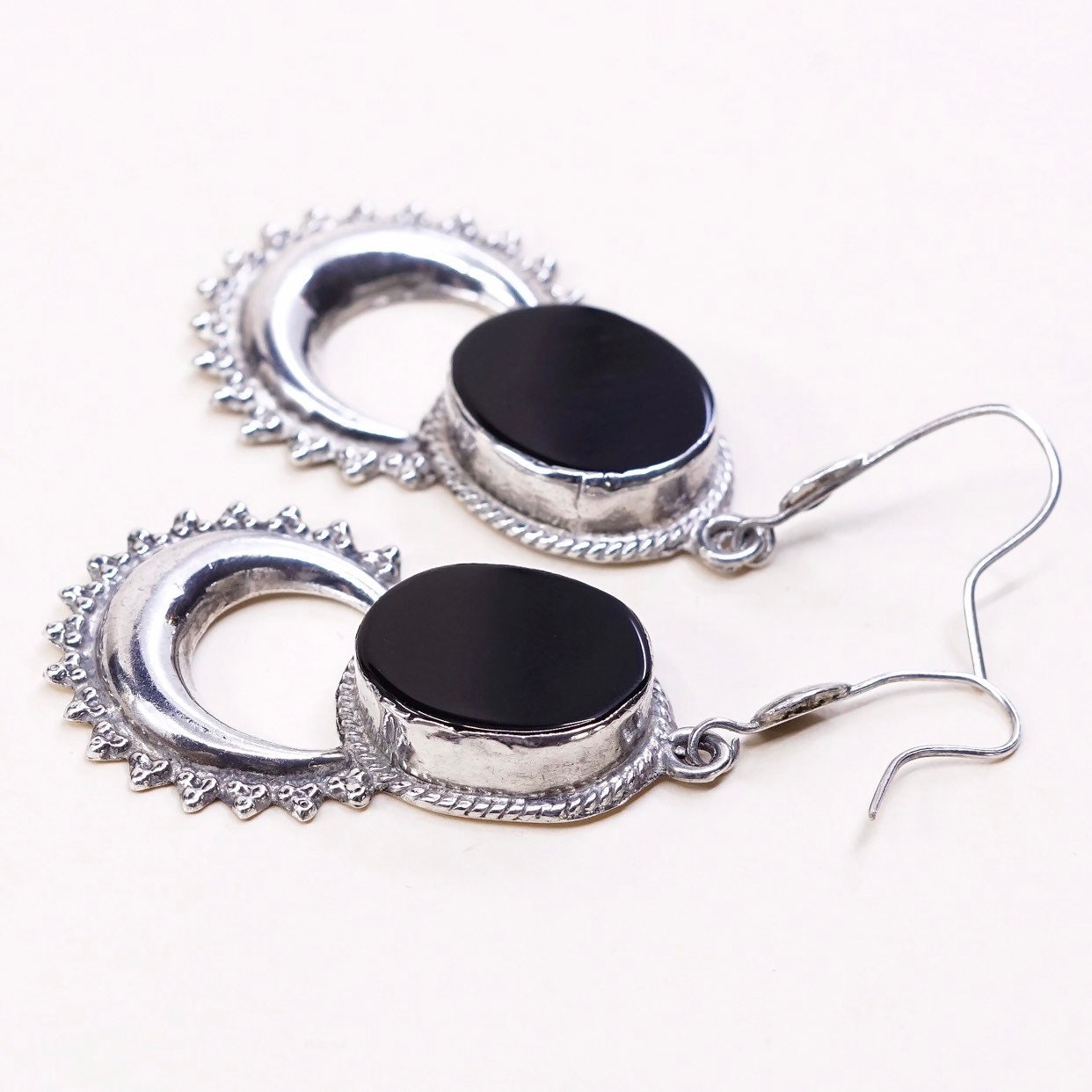 Vintage | 000031 Sterling Silber Handgemachte Ohrringe, 925 Silbertropfen Mit Obsidian Und Perlen Rund, Gestempelt von HerasJewel