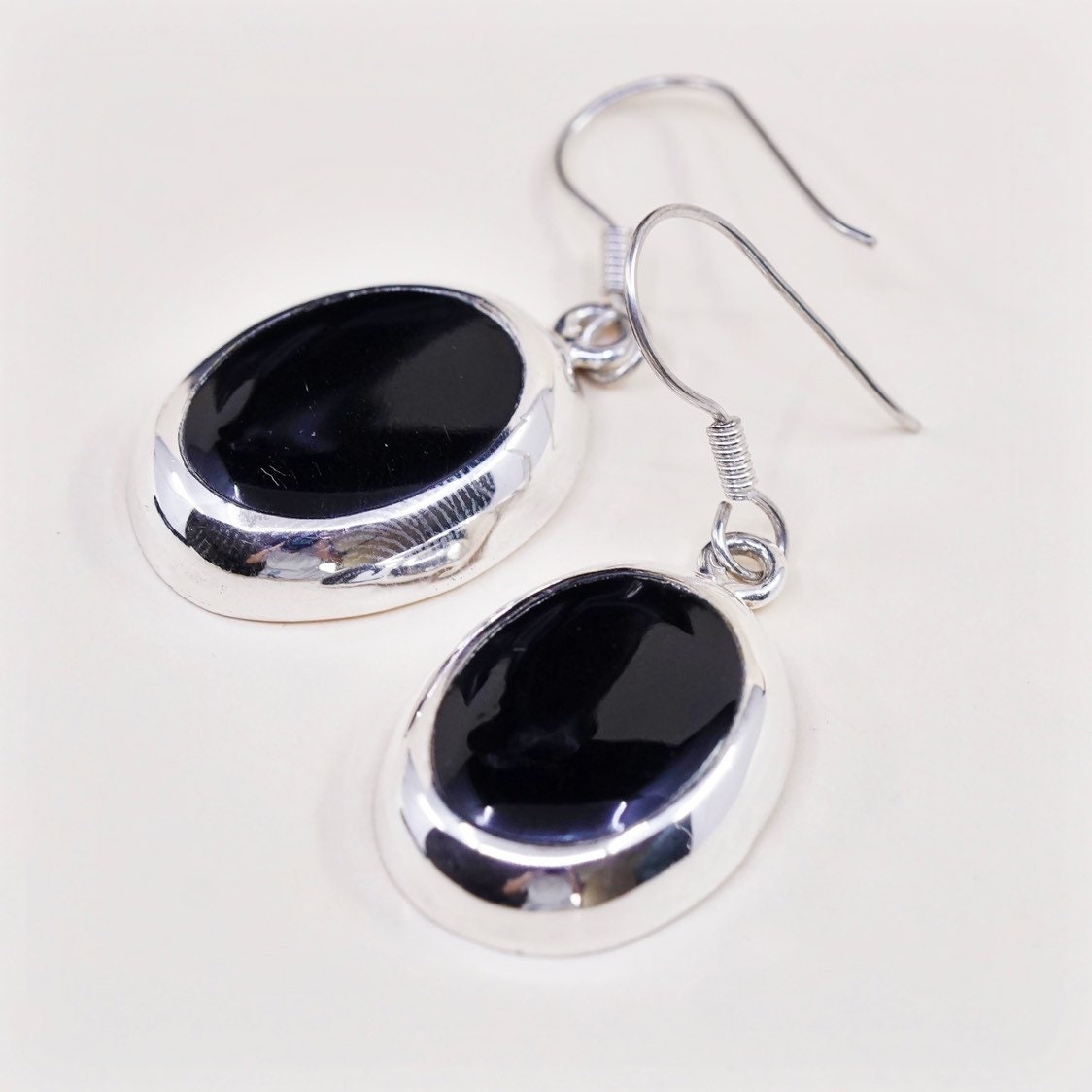 Vintage | 000957 Sterling Silber Handgemachte Ohrringe, 925 Mit Oval Geformten Obsidian Tropfen, Elegant, Schlicht, Gestempelt von HerasJewel