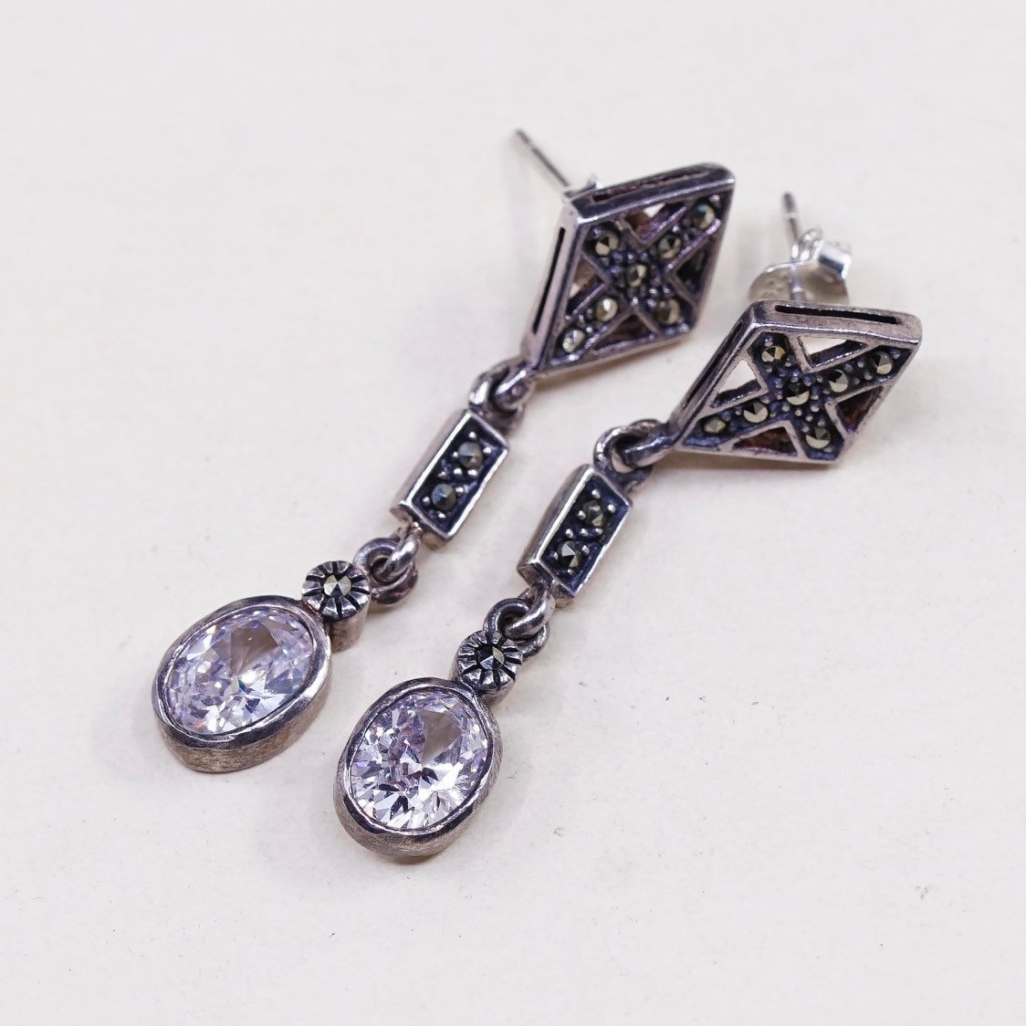 Vintage | 000980 Sterling Silber Handgemachte Ohrringe, Quadratisch Cz, Massives 925 Mit Tropfenklaren Kristall Und Markasit Details, Gestempelt 9 von HerasJewel