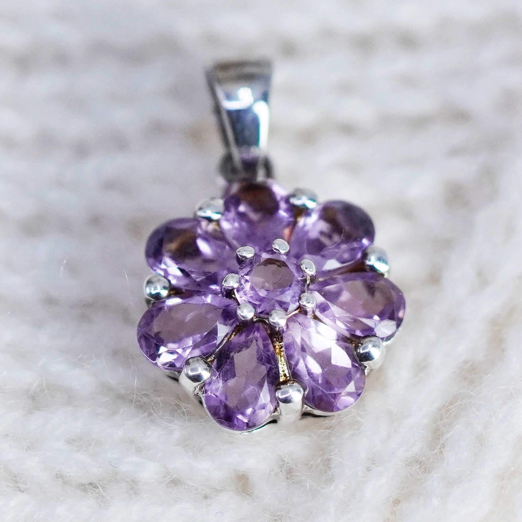 Vintage Sterling 925 Silber Handgemachter Blumenanhänger Mit Amethyst, Gestempelt von HerasJewel