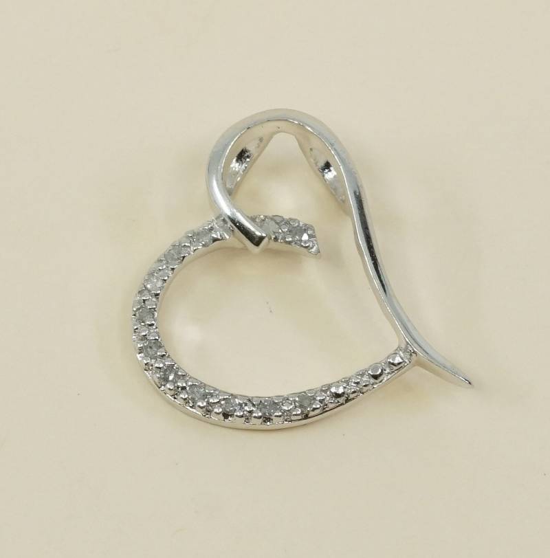 Vintage Sterling Silber Anhänger, Massiv 925 Herz Anhänger Mit Echtem Diamant, Gestempelt Sun von HerasJewel