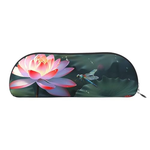 Federmäppchen aus Leder, Motiv: Lotusblume und Libelle, tragbar, Schreibwaren-Organizer, Stiftehalter, Make-up-Tasche mit Reißverschluss, silber, Einheitsgröße, Kosmetiktasche von HerfsT