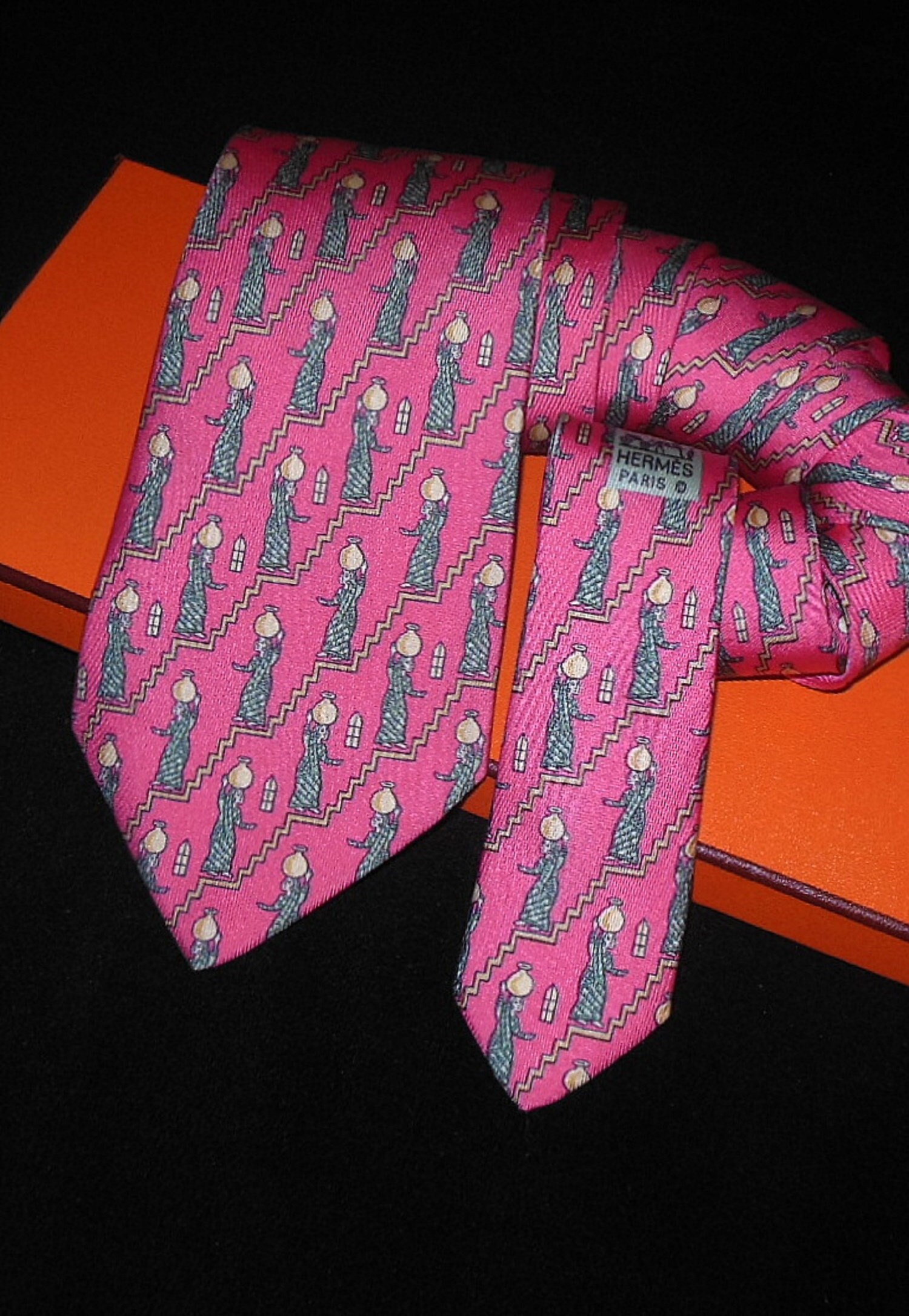Hermès-Krawatte/Seltene Rosenseidenkrawatte Hermes von HermesScarvesLuxury
