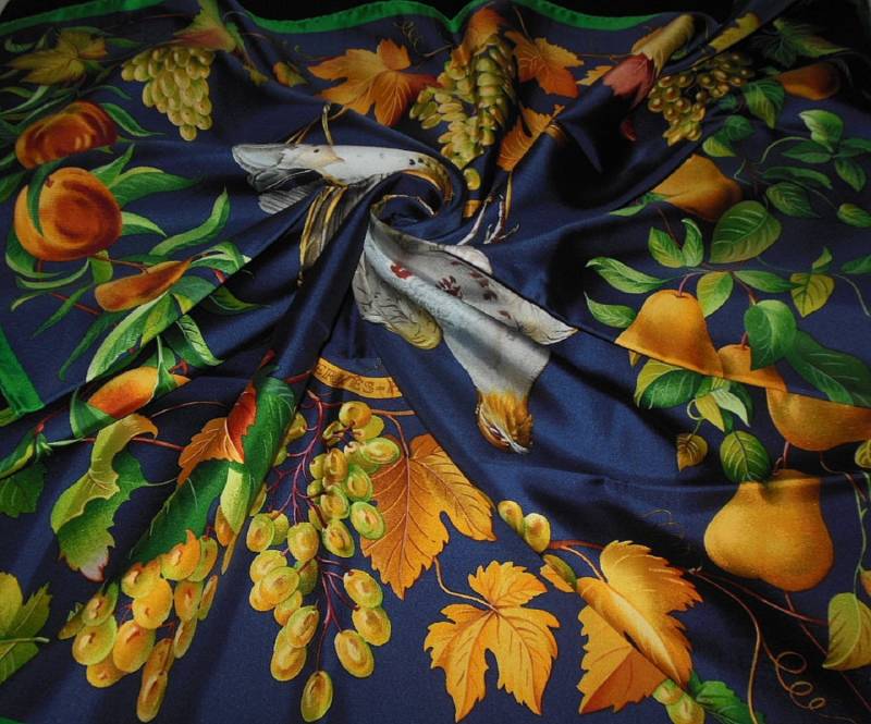 Hermes-Schal „Fructidor"/Prächtiger Seidenschal Von Hermes Hermes-Schal „Fructidor"/Prächtiger Seidenschal Von Hermes von HermesScarvesLuxury
