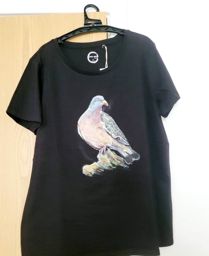 Handbemaltes Custom Order T-Shirt Personalisiert - Handbemalte Kleidung von HerminartShop
