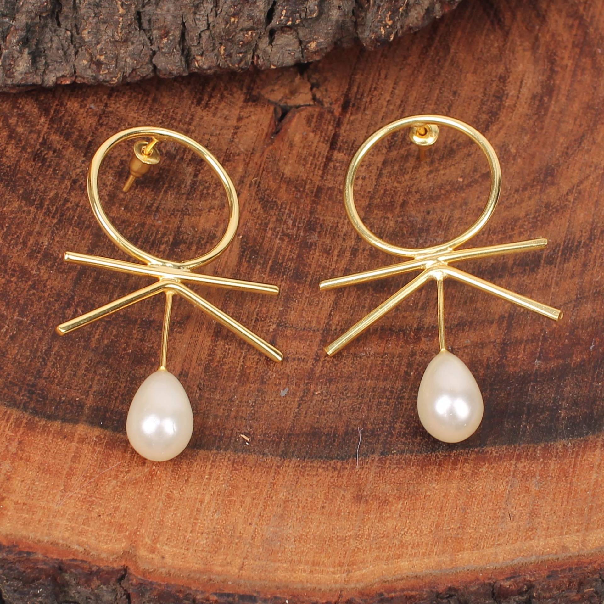 Weiße Perlen Ohrringe, Vergoldete Braut Geschenk Ohrhänger, Valentinstag Für Frauen, Party Stein Ohrringe von HermosaEarrings