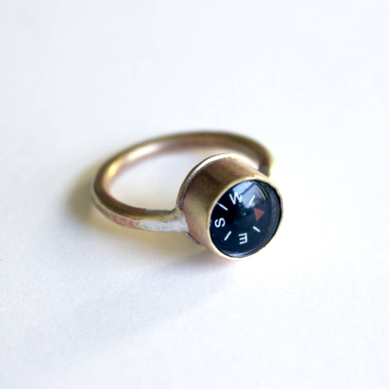 Personalisierter Kompass Ring, Handgefertigt in Messing, Funktionierender Personalisierter Kompass Ring, Handgefertigt in Messing, Funktionierender von HeroKing