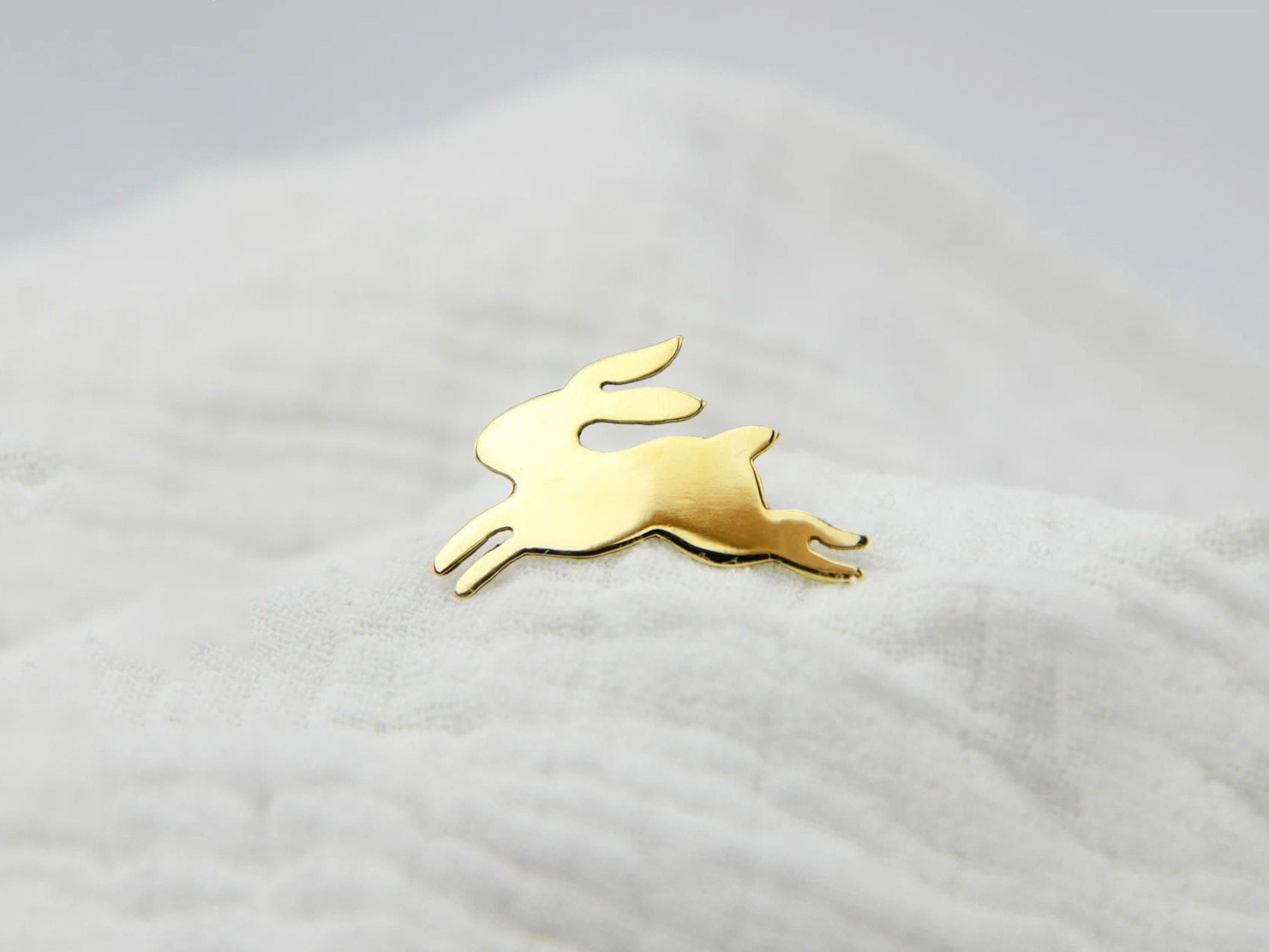 Hasen Brosche, Anstecknadel Gold, Brosche Hasen Brosche, Anstecknadel Gold, Brosche von HerreraJewellery
