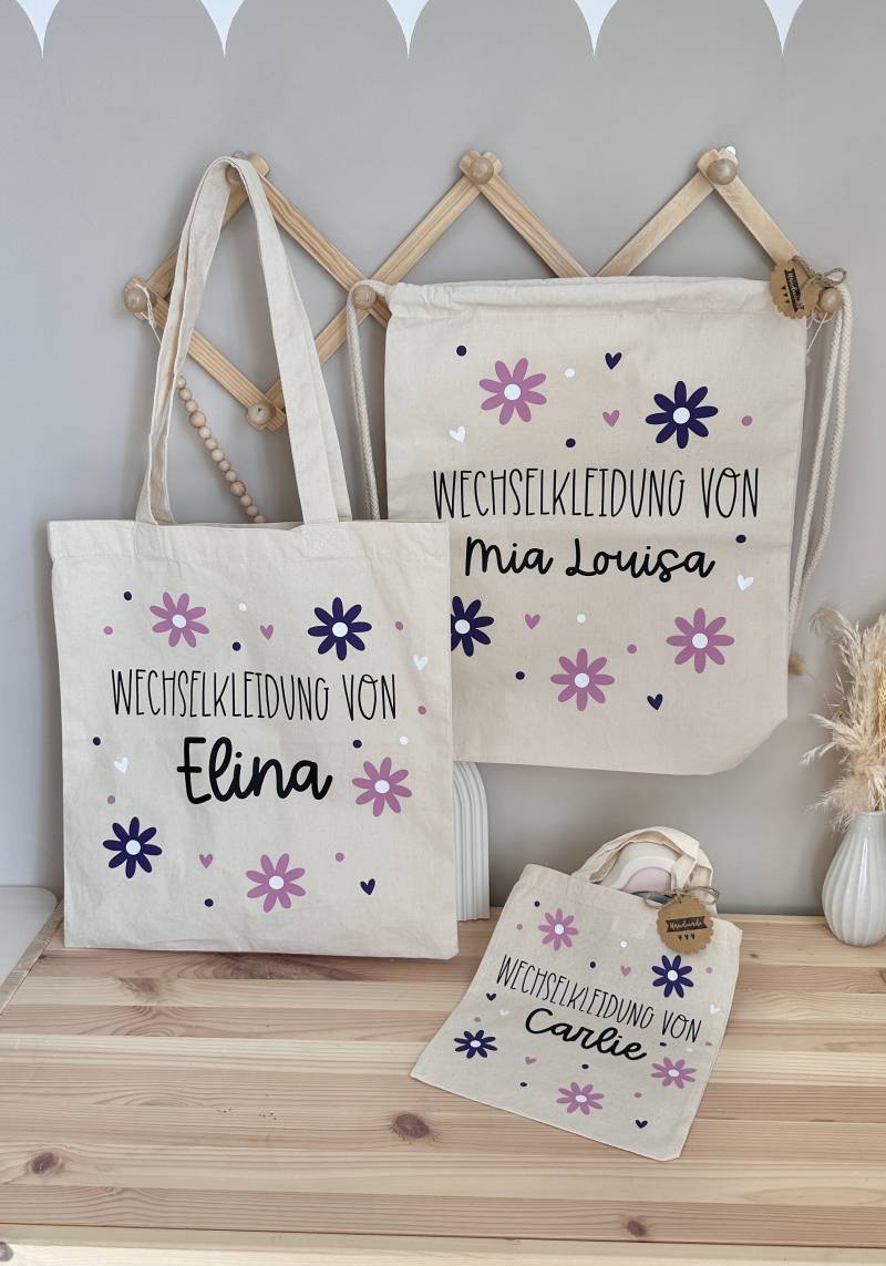 Personalisierter Stoffbeutel | Name Wechselkleidung Kindergarten Tasche Geschenk Kleidung Jutebeutel Wechselsachen Blumen Personalisierter Stoffbeutel | Name Wechselkleidung Kindergarten Tasche Geschenk Kleidung Jutebeutel Wechselsachen Blumen von HerrlichbyLuisa