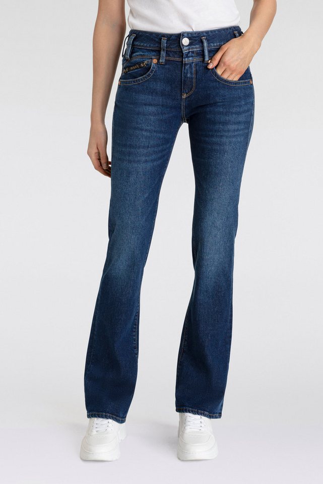Herrlicher Bootcut-Jeans Pearl Boot Recycled Denim mit markantem Bund von Herrlicher